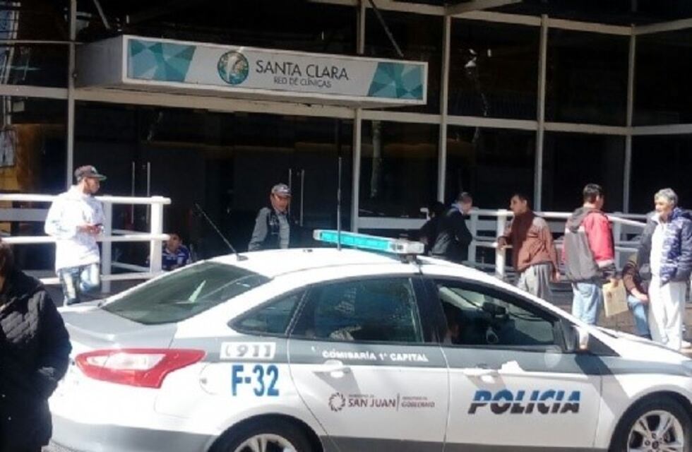 Médicos acusados de robar un hospital piden que les devuelvan sus cosas