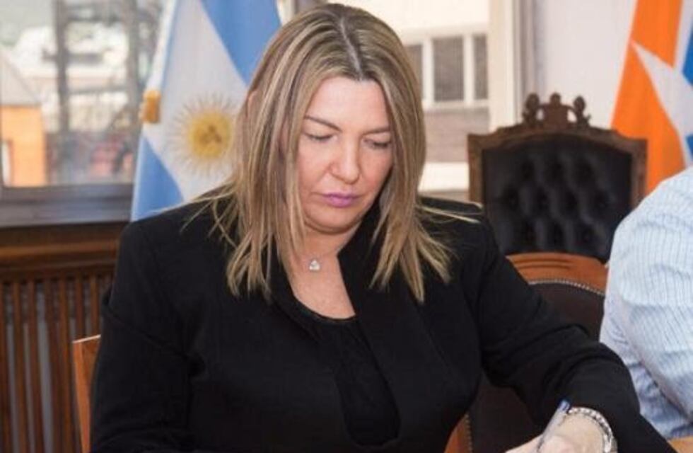 Donación de órganos: Bertone promulgó la adhesión de Tierra del Fuego a la ley Justina