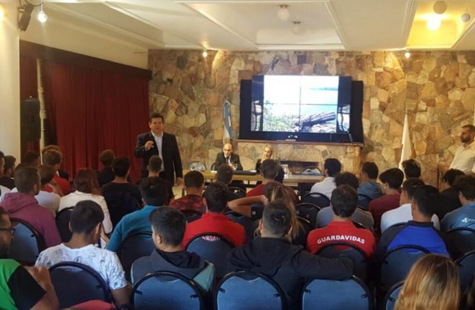 Carlos Paz: continúan las capacitaciones para el curso de guardavidas