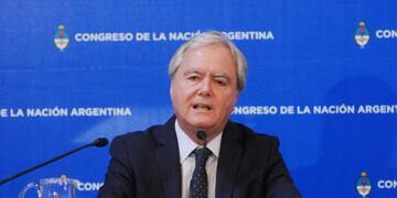 DYN02, BUENOS AIRES, 10/12/2016, IMAGEN DE ARCHIVO DEL PRESIDENTE PROVISIONAL DEL SENADO, FEDERICO PINEDO, QUIEN CALIFCO DE