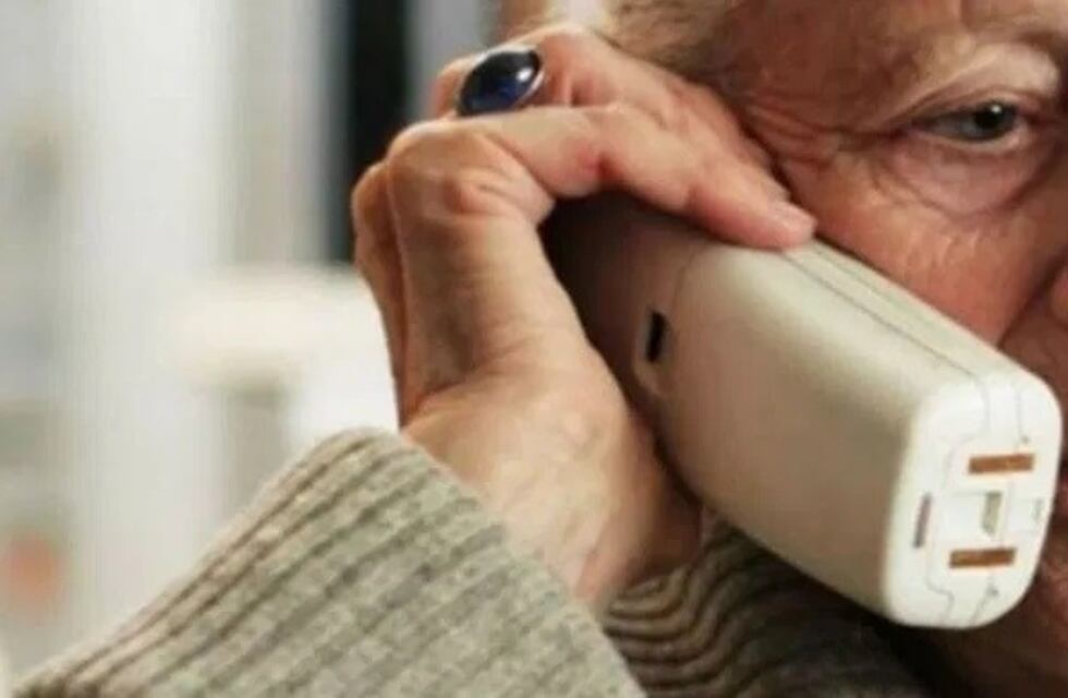 La llamada de una abuela que conmovió a muchos: "¿Por qué la gente anda en la calle?"