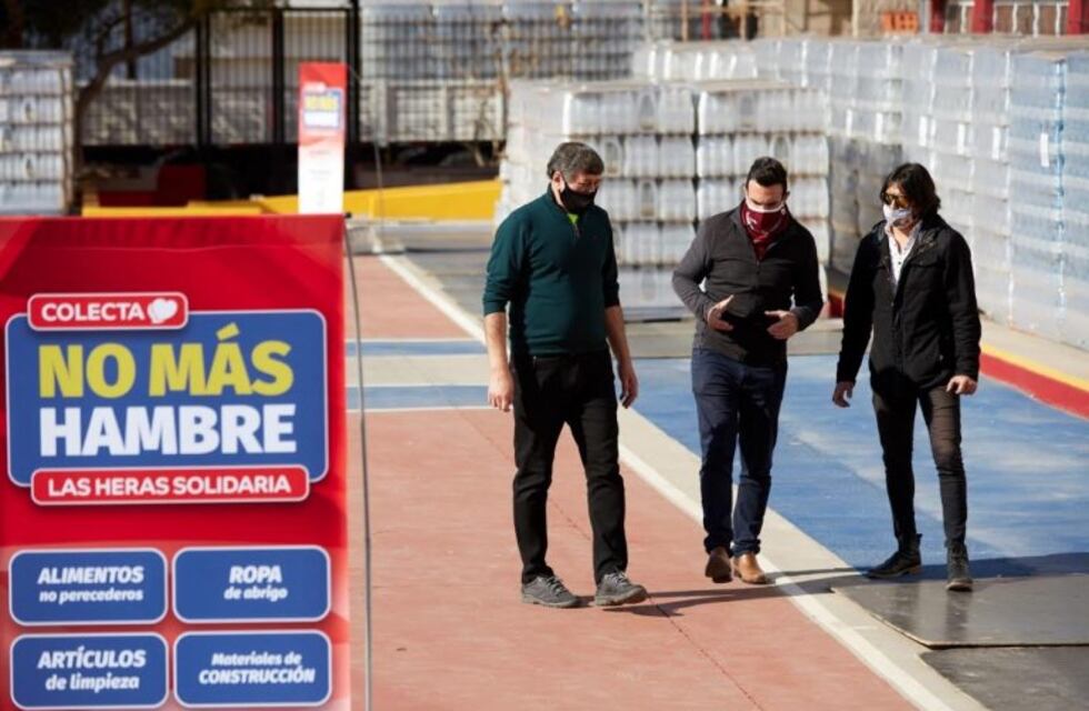 Donaron 200 mil botellas con agua para la campaña Las Heras Solidaria