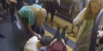 La mujer debió ser inmovilizada