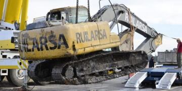 Otra vez la retroexcavadora fue noticia
