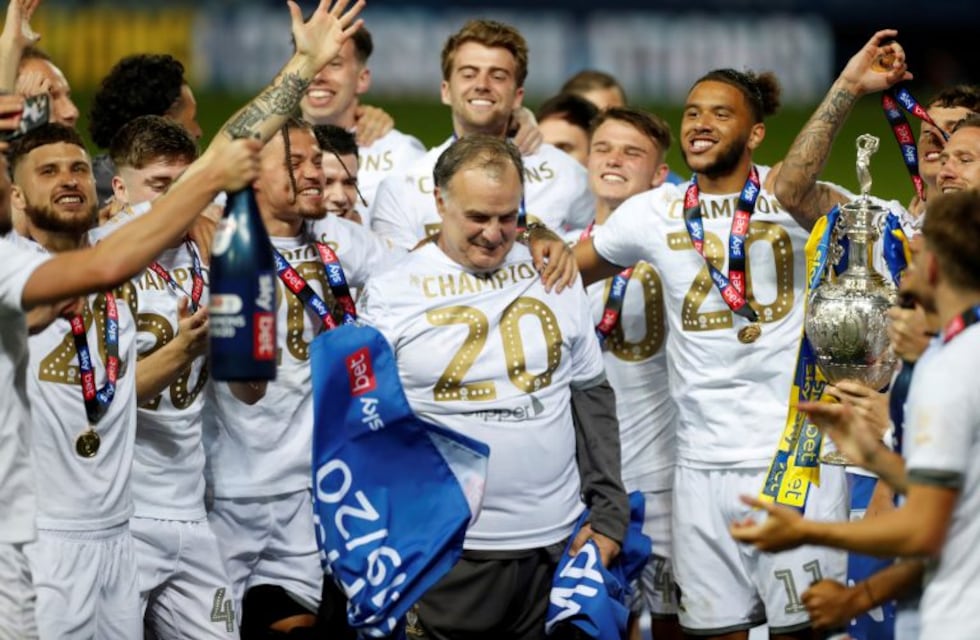 Bielsa y el Leeds celebraron el campeonato con una goleada