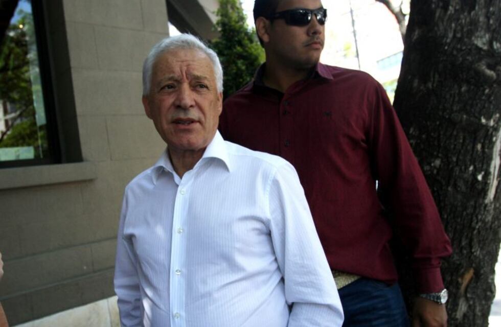 El presidente de Racing aseguró que "en las próximas 48 horas se definirá el tema de la televisación"