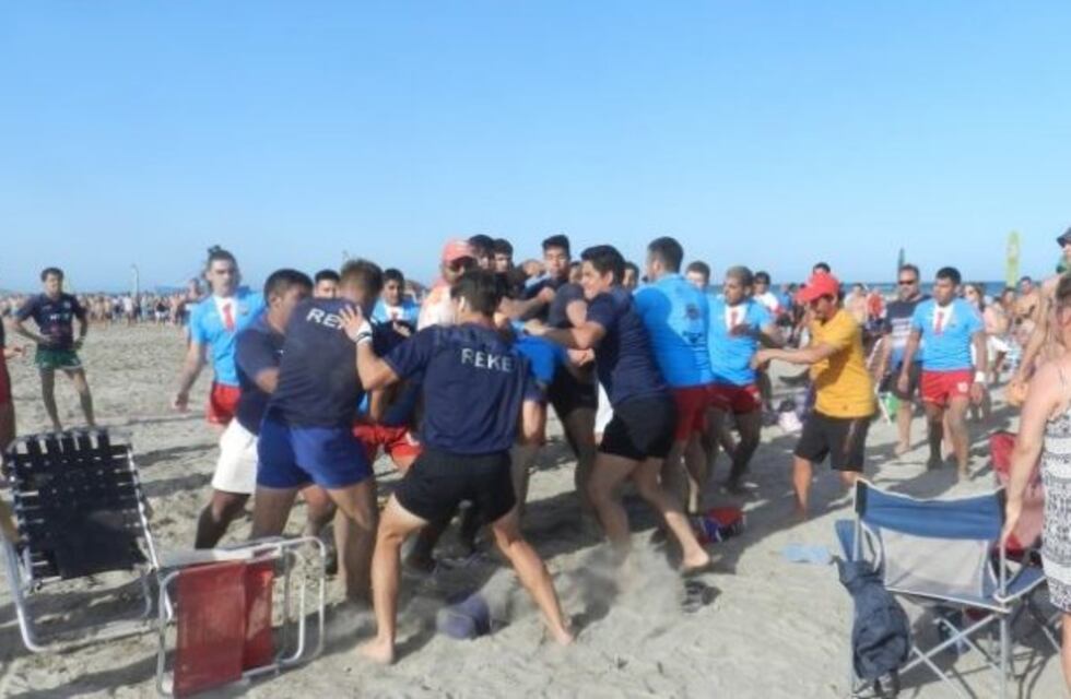 Dos equipos de rugby terminaron a las piñas en una playa de Río Negro