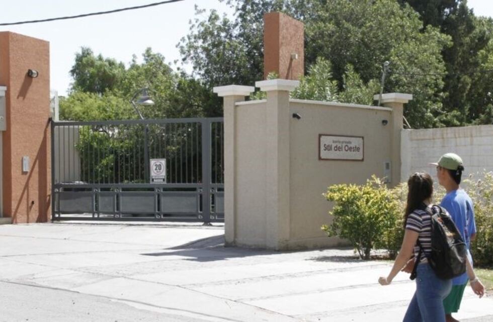 UNSJ: peligra el inicio de clases por el reclamo salarial de docentes
