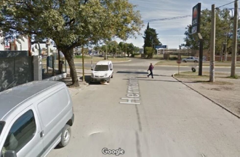 Cometió una infracción de tránsito y agredió a un inspector