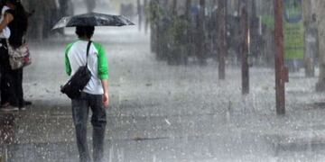 Una fuerte tormenta despertó a los mendocinos este martes\u002E