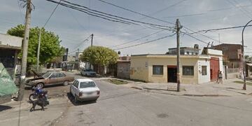 El individuo fue arrestado al bajar del colectivo\u002E (Street View)