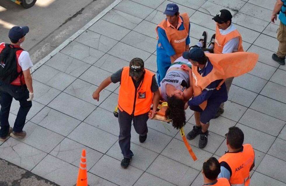 En Tucumán se llevó a cabo un simulacro aéreo y participaron 250 personas