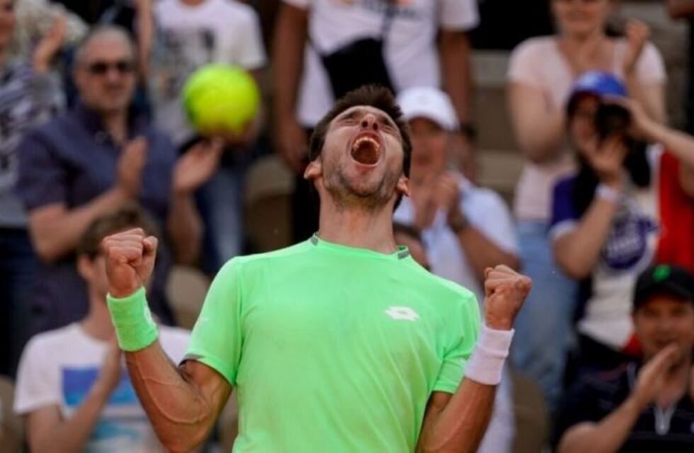 Leonardo Mayer venció a Mahut y se medirá con Federer en octavos de Roland Garros