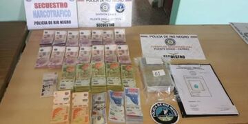 Detuvieron a un pastor evangélico con más de un kilo de cocaína y dinero falso en Río Negro