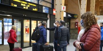 Vuelo de aerolíneas repatriando a fueguinos - Aeropuerto Internacional de Ushuaia\u002E