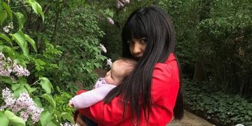 La joven pareja de Rodrigo de la Serna vacaciona junto a su hija en Europa\u002E (Instagram)