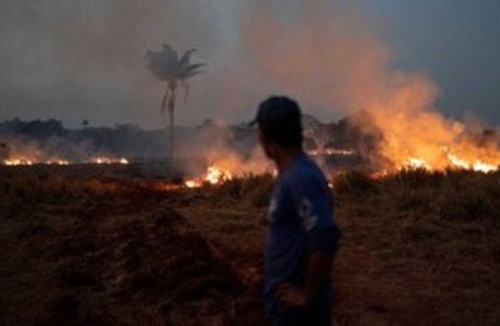 Son 13 los bomberos cordobeses que viajan a combatir los incendios en la selva amazónica
