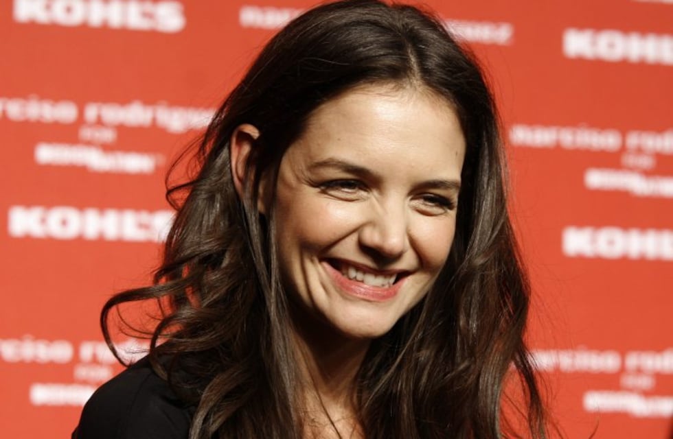 Katie Holmes lució un corpiño de 520 dólares y el modelo se agotó en pocas horas