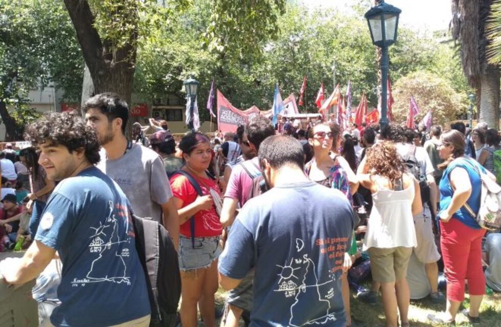 Media sanción a la Ley 7.722: así lo vivieron los manifestantes