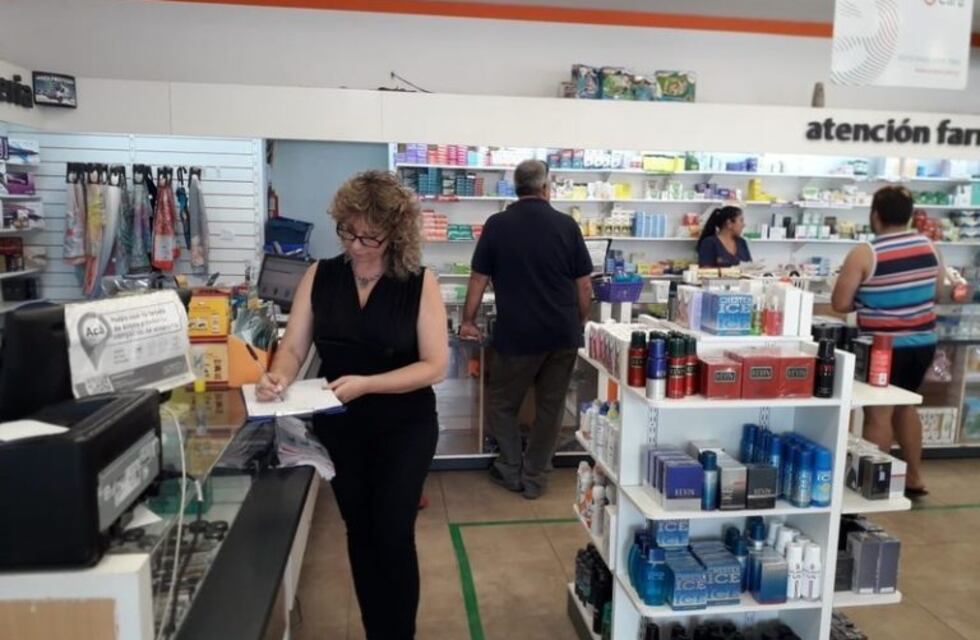 Realizan operativos de control en los comercios