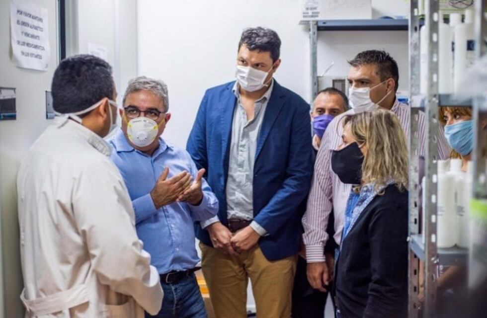 El gobernador recorrió los hospitales del oeste catamarqueño