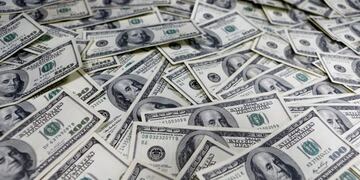 Por la presión del dólar, la tasa ya subió 20 puntos en un mes\u002E (REUTERS)