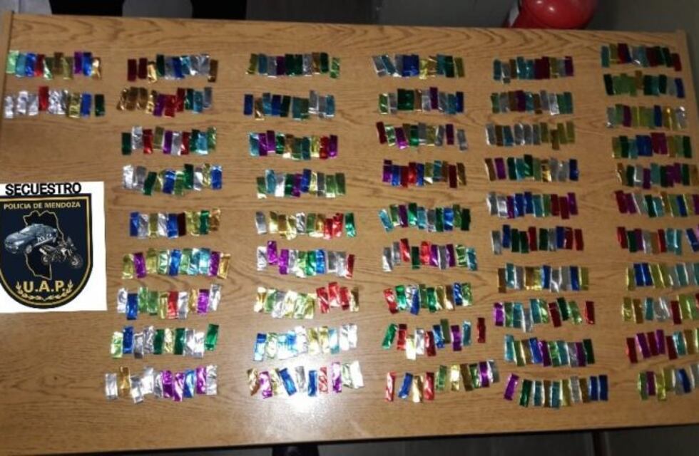 Dos detenidas con más de 100 envoltorios de cocaína listos para la venta