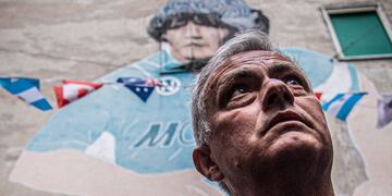 Mourinho en su visita a Nápoles.