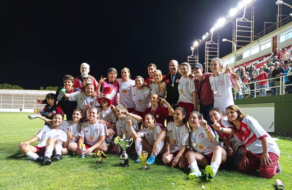 Huracán campeón del fútbol femenino tresarroyense