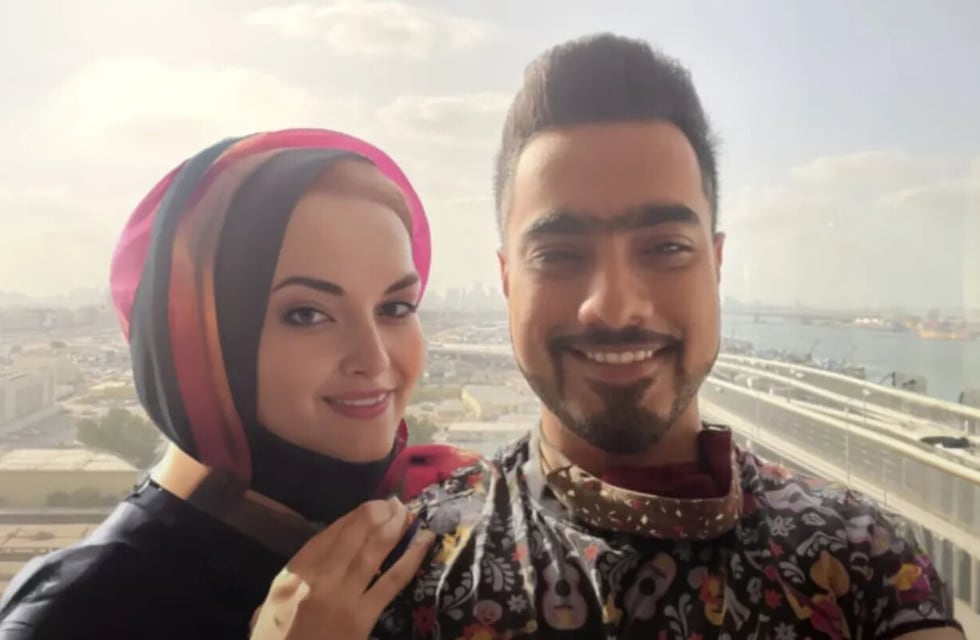 Cansado de que su familia lo molestara por no tener novia, se creó una con inteligencia artificial