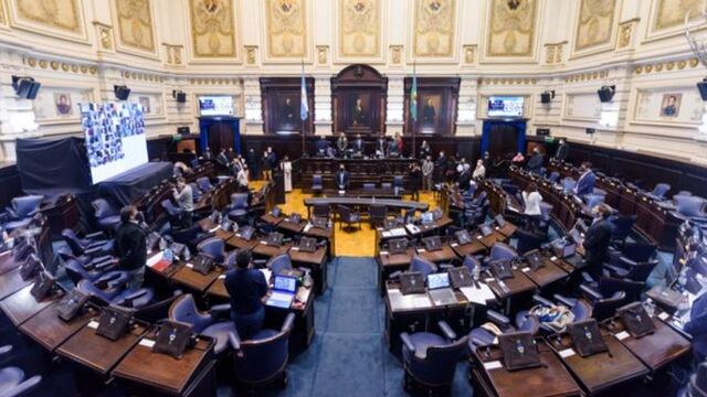 La Legislatura de la Provincia de Buenos Aires aprobó la re reelección de los intendentes bonaerenses. Foto Vía País.