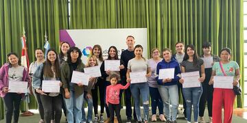 Entregaron certificados a mujeres que se capacitaron en cursos sobre conocimientos digitales