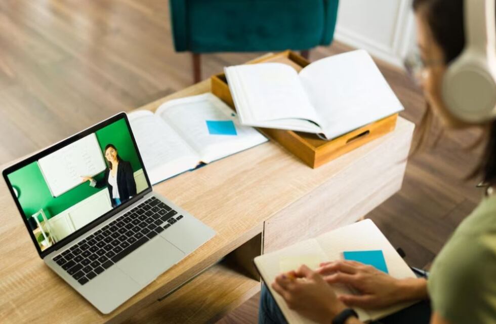 Estaban dando una clase online y un alumno interrumpió para hacer un desagradable comentario: “Tengo una duda...”