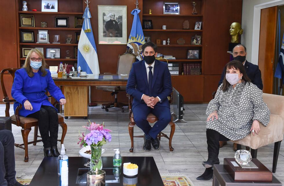 El Ministro de Educación de la Nación está en Santa Cruz