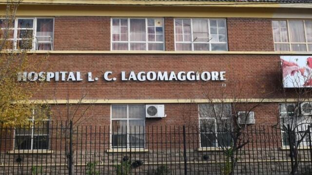 Un hombre intentó quemar a su pareja, luego de golpearla, tirarla a una acequia y rociarla con combustible. La mujer quedó internada en el Hospital Lagomaggiore