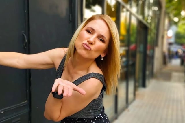 Fernanda Iglesias se destapó y compartió con sus seguidores una sesión de fotos subidas de tono.