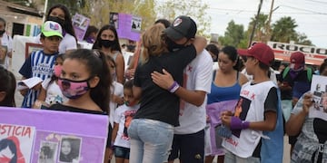 A un mes del femicidio, en Media Agua marcharon pidiendo Justicia por Yoselí.