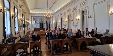 Tres Arroyos: Asamblea de Concejales y Mayores Contribuyentes