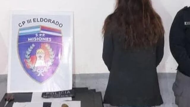 Detienen a una mujer por intentar ingresar estupefacientes a la cárcel de Eldorado.