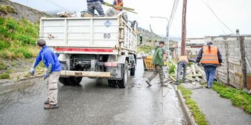 Ushuaia: realizan jornada de limpieza en el barrio “La Cantera”