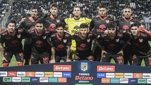 La formación de Instituto ante Gimnasia en La Plata. Primer triunfo fuera de Córdoba por Liga Profesional, tras más de 11 meses (Prensa IACC).