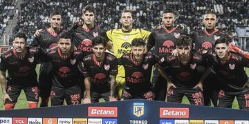 La formación de Instituto ante Gimnasia en La Plata. Primer triunfo fuera de Córdoba por Liga Profesional, tras más de 11 meses (Prensa IACC).