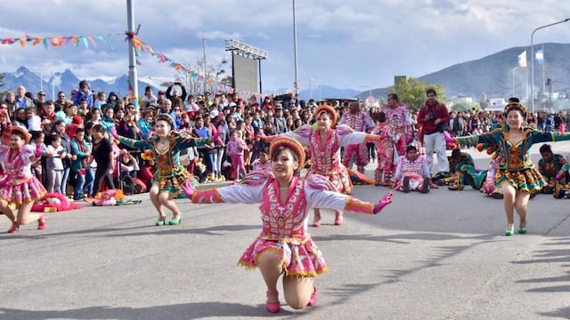 Hoy comienza el Carnaval del Fin del Mundo 2022 en los barrios
