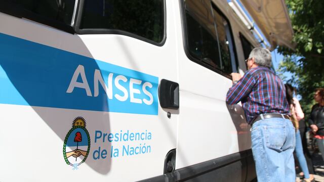 Ansés Móvil acerca sus servicios a los vecinos de Soldini