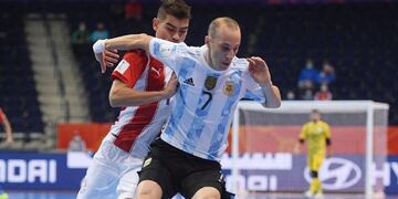 Argentina le gana a Paraguay y se mete entre los ocho mejores del Mundial.