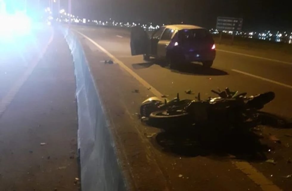 Motociclista pierde la vida en colisión múltiple en el acceso Sur de Posadas