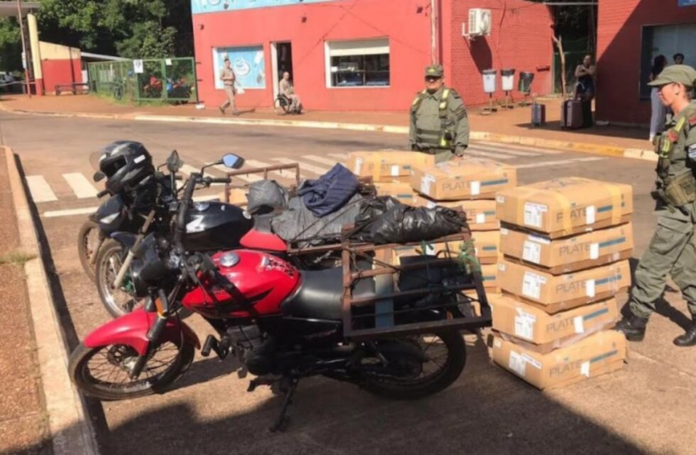 Gendarmería Nacional detiene a motociclistas con contrabando de carne en Puerto Iguazú