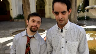 Joaquín y Germán se sumaron como personal no docente al Monserrat.
