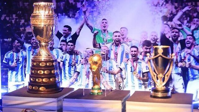 Las copas ganadas por la "Scaloneta" se exhibirán en el estadio "Enrique Mendizábal".