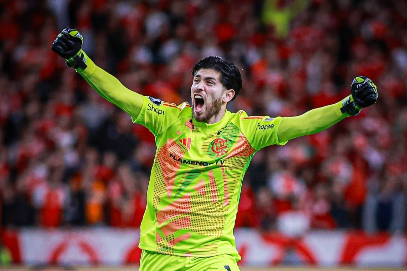 Agustín Rossi se destaca en Flamengo (Prensa)